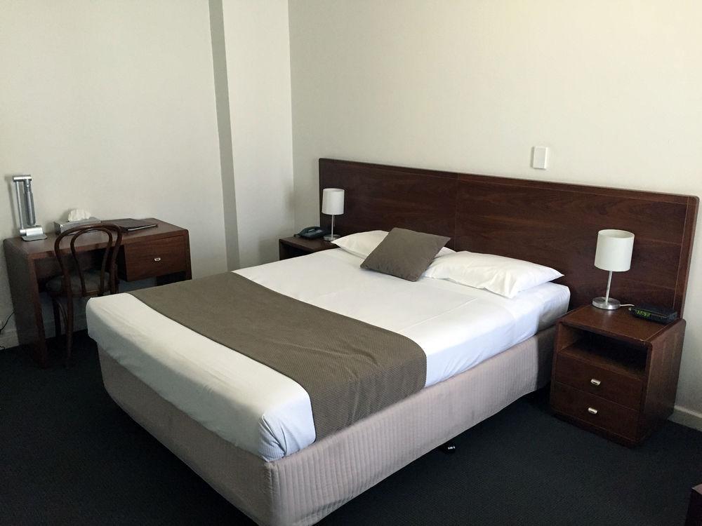 The Rose Hotel & Motel Банбъри Екстериор снимка